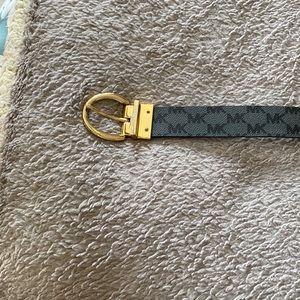 Michael Kors reversible belt